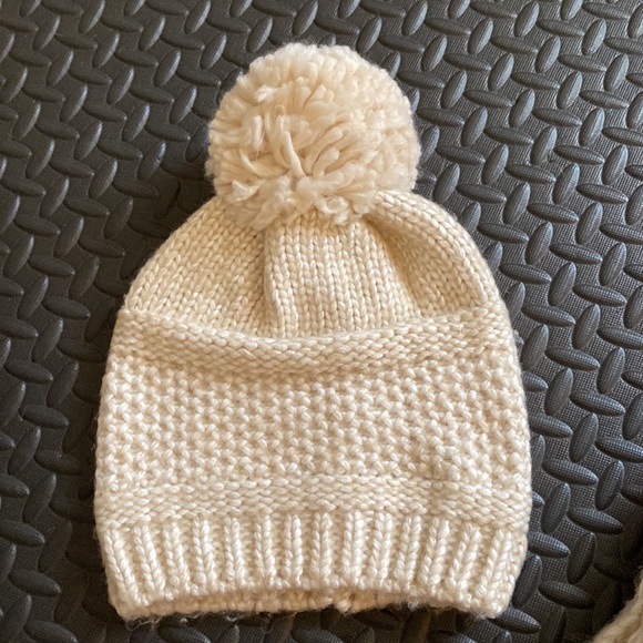 Winter Hat, Gloves, and Scarf - Picture 2 of 5